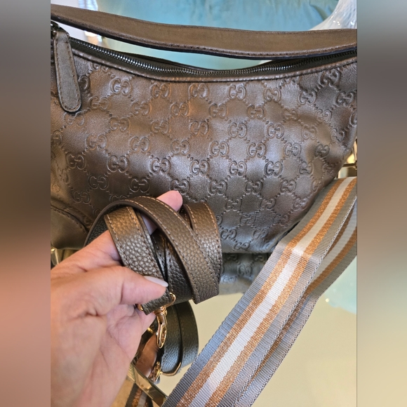 Gucci Guccissima Metallic Bronze Leather 2 Way Hobo bag - Picture 15 of 17